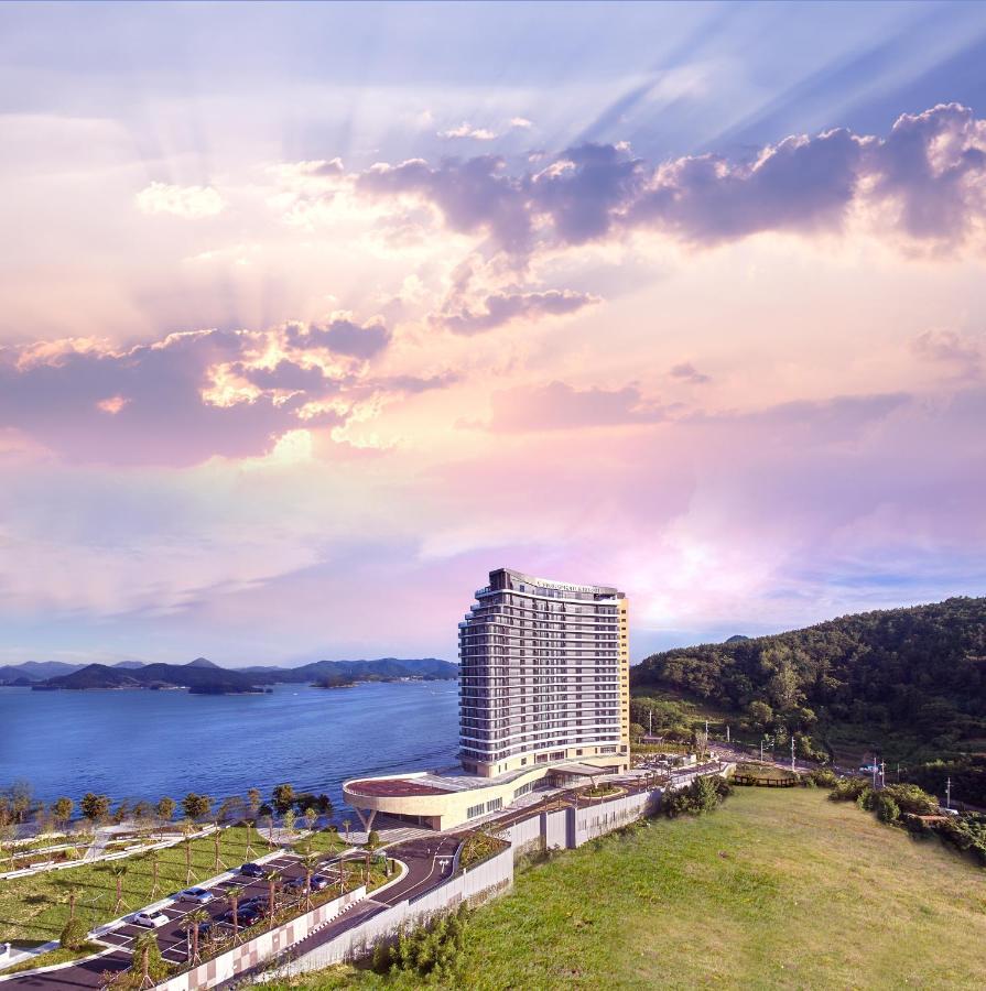 Stanford Hotel&Resort Tongyeong Exterior photo